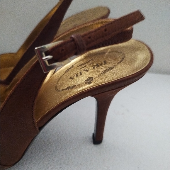 PRADA SLINGBACK PUMP'S - Picture 4 of 13